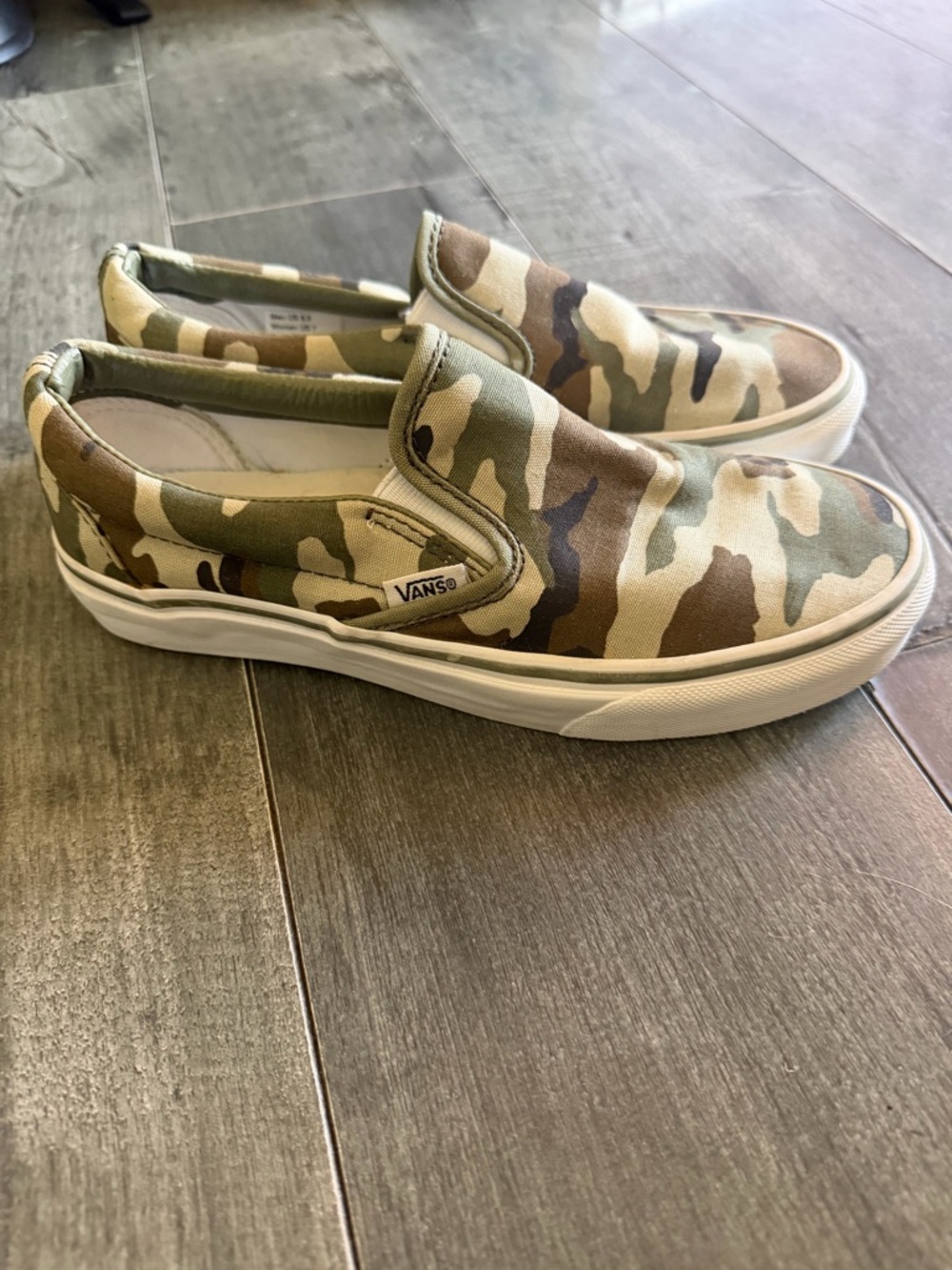 Vans Classic Slip-On Camo Sneakers - Woodland Camouflage - Women’s 7 / Men’s 5.5 - Picture 8 of 8
